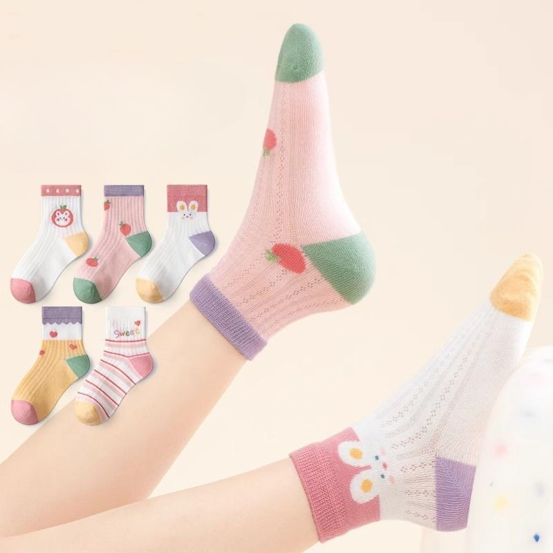 Summer Clothing Baby - 子供靴下 5 ペア/ロット春夏綿女の子靴下かわいい漫画パターン子供のためのベビー少女服アクセサリー
