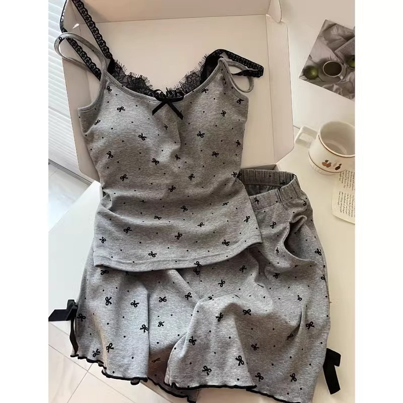Summer House Clothing - 女性の夏の売れ筋サスペンダーパジャマホームスーツセット水玉模様と胸クッション付きセクシーなホームパジャマ2点セット