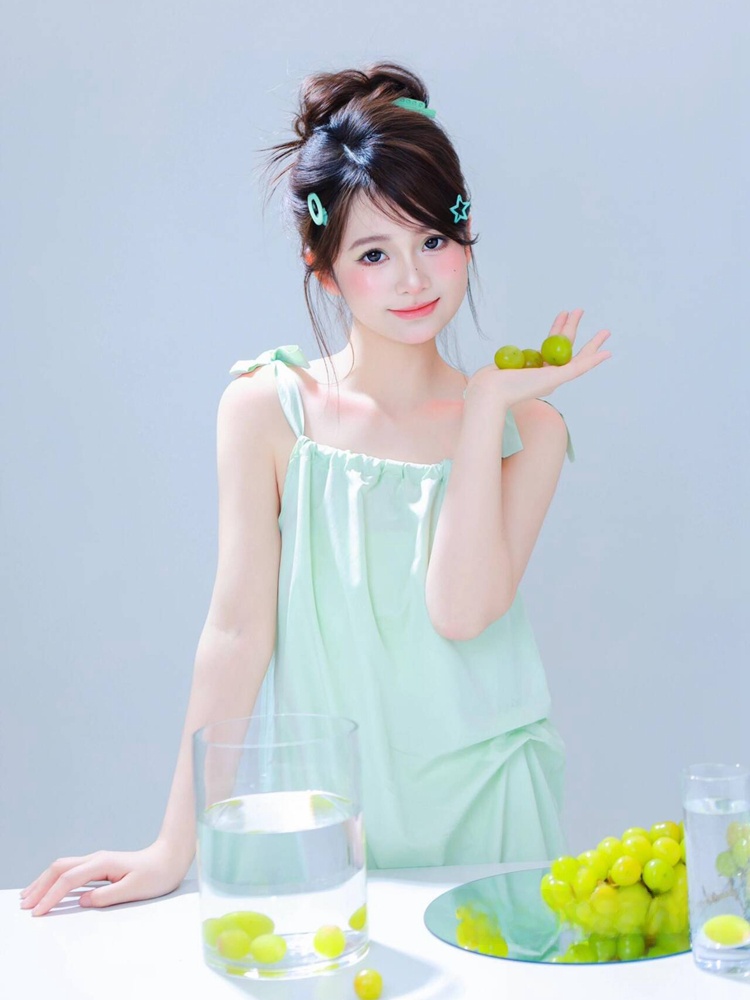 新しい夏の写真韓国風甘いかわいい透明感ガールパーソナルポート - Summer Clothing Girl のレビューと価格