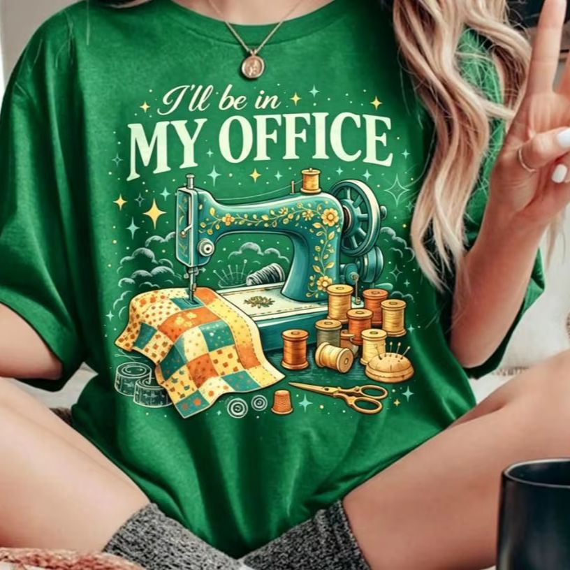 カスタム縫製愛好家向けTシャツ「私はオフィスにいます」プリン - Summer Quilt のレビューと価格