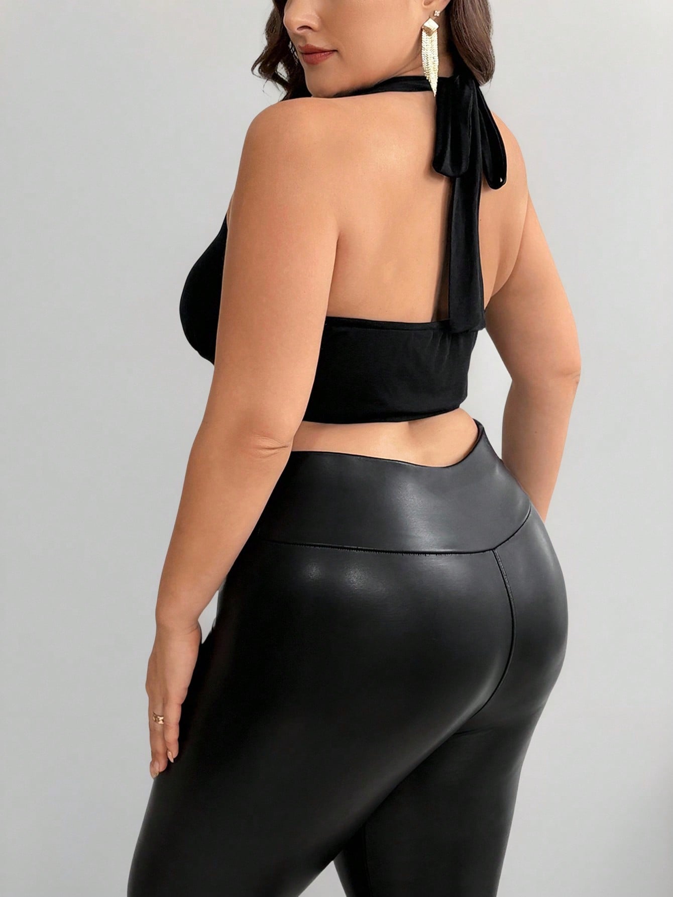ファッショナブルな欧米風新作セクシーネックホルターネックスリ - Halter Neck Top のレビューと価格